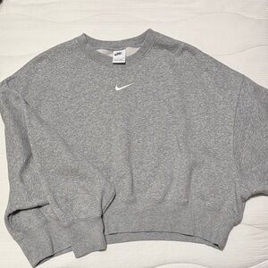 Nike Women's Heather Gray Crew Neck Sweater